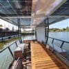 PonTOM® Empor 9.0 Ausflugsboot Hauptdeck mit Tisch